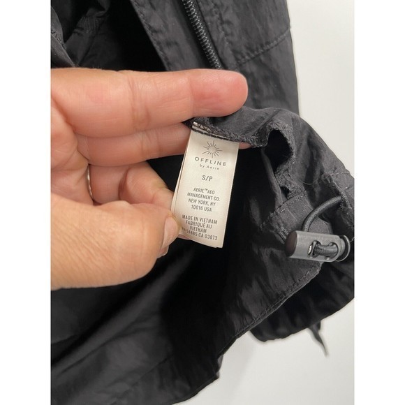 Offline by Aerie Nylon Windbreaker Jacket | Black small - Picture 5 of 8